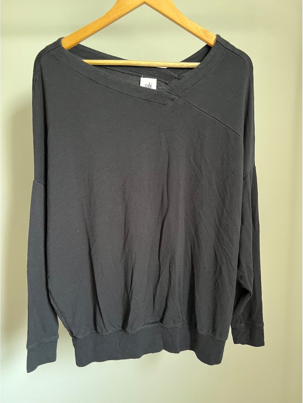 Cabi Women’s Medium Black Asymmetrical Neck Dolman Sleeve Pullover Top
